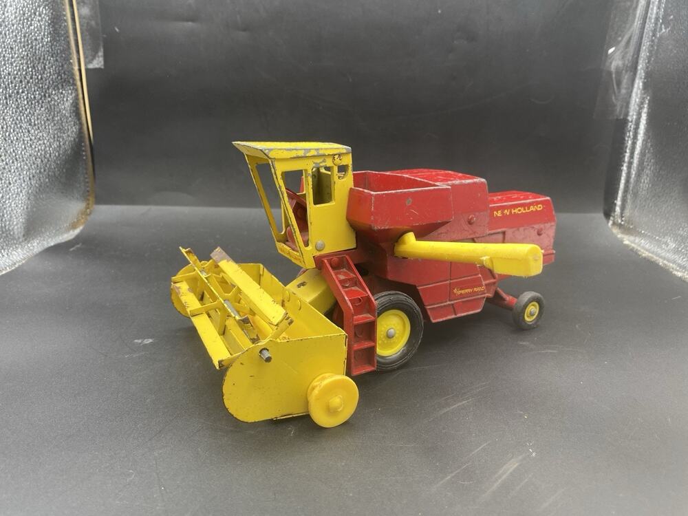 Vintage 1960/70s Ertl 1:32 Scale New Holland 995 Sperry Rand Combine